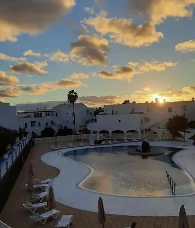 Zen Ocean - Pool View Διαμέρισμα Costa Teguise
