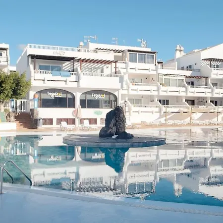 The 9 Souls - Pool View Appartement
