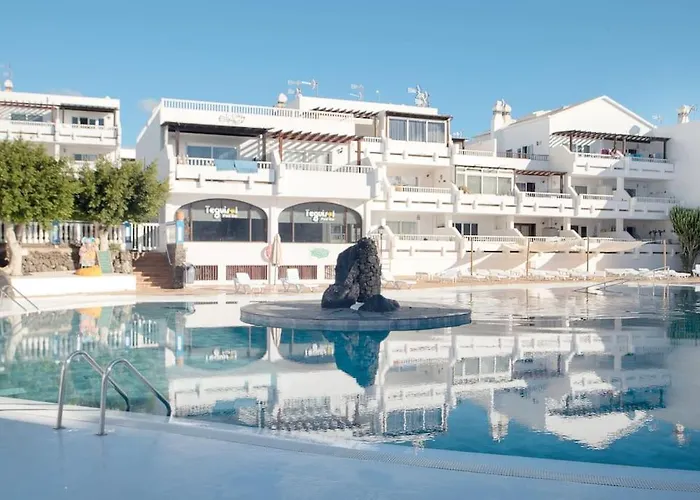 The 9 Souls - Pool View 公寓